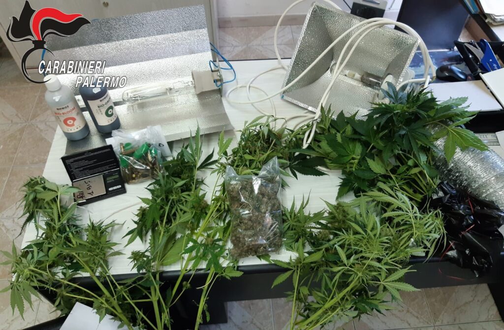 Arresto 24enne - Carabinieri Partanna Mondello