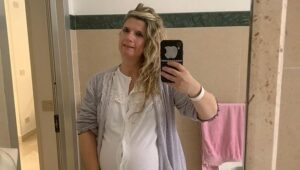 parto cesareo donna bambino morti