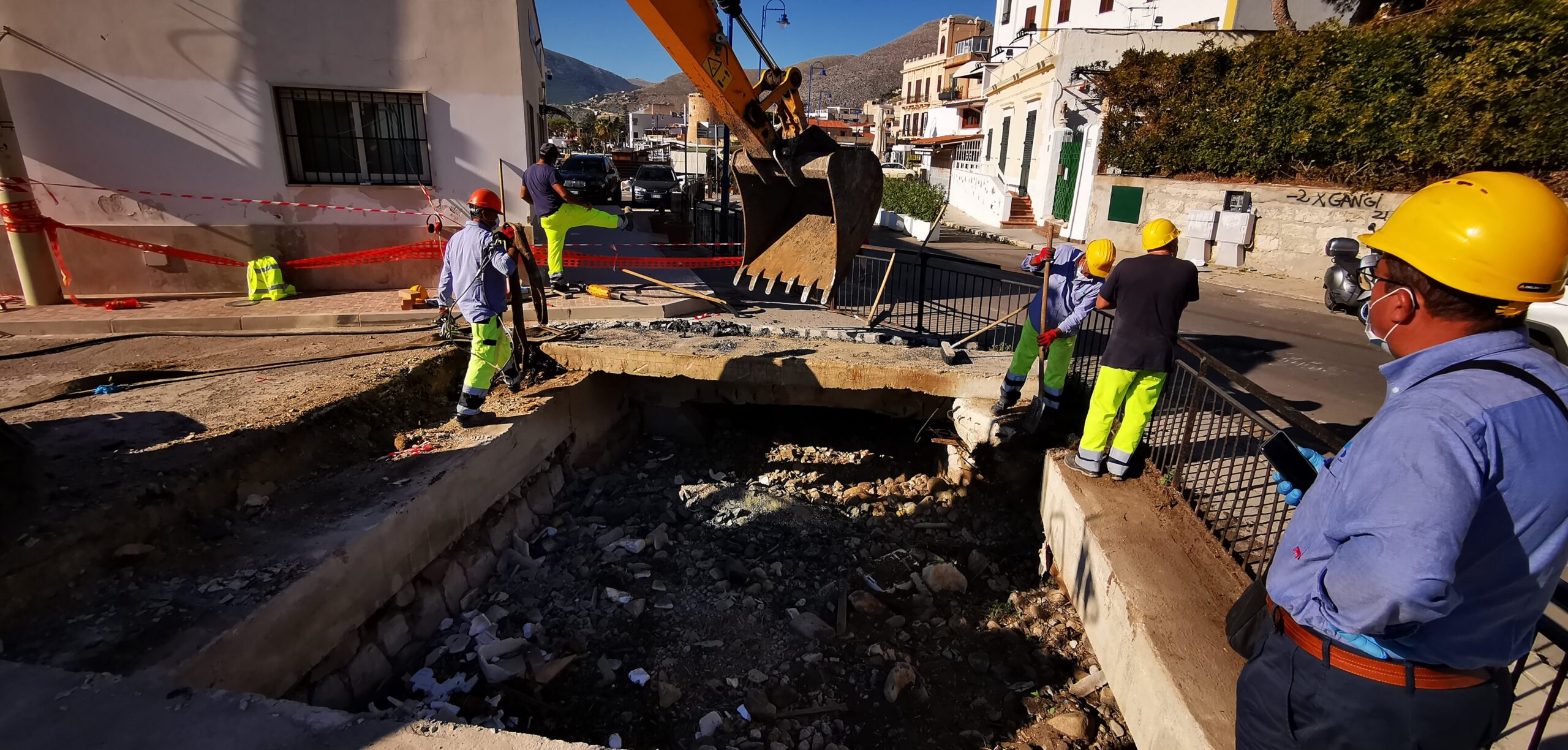 FERRO DI CAVALLO MONDELLO 2