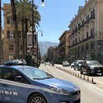 Non si fermano all’alt, rocambolesco inseguimento in centro a Palermo: arrestati due giovani