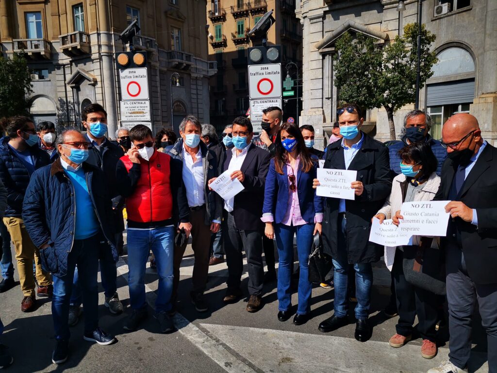 Sit-in Lega no alla Ztl. Palermo