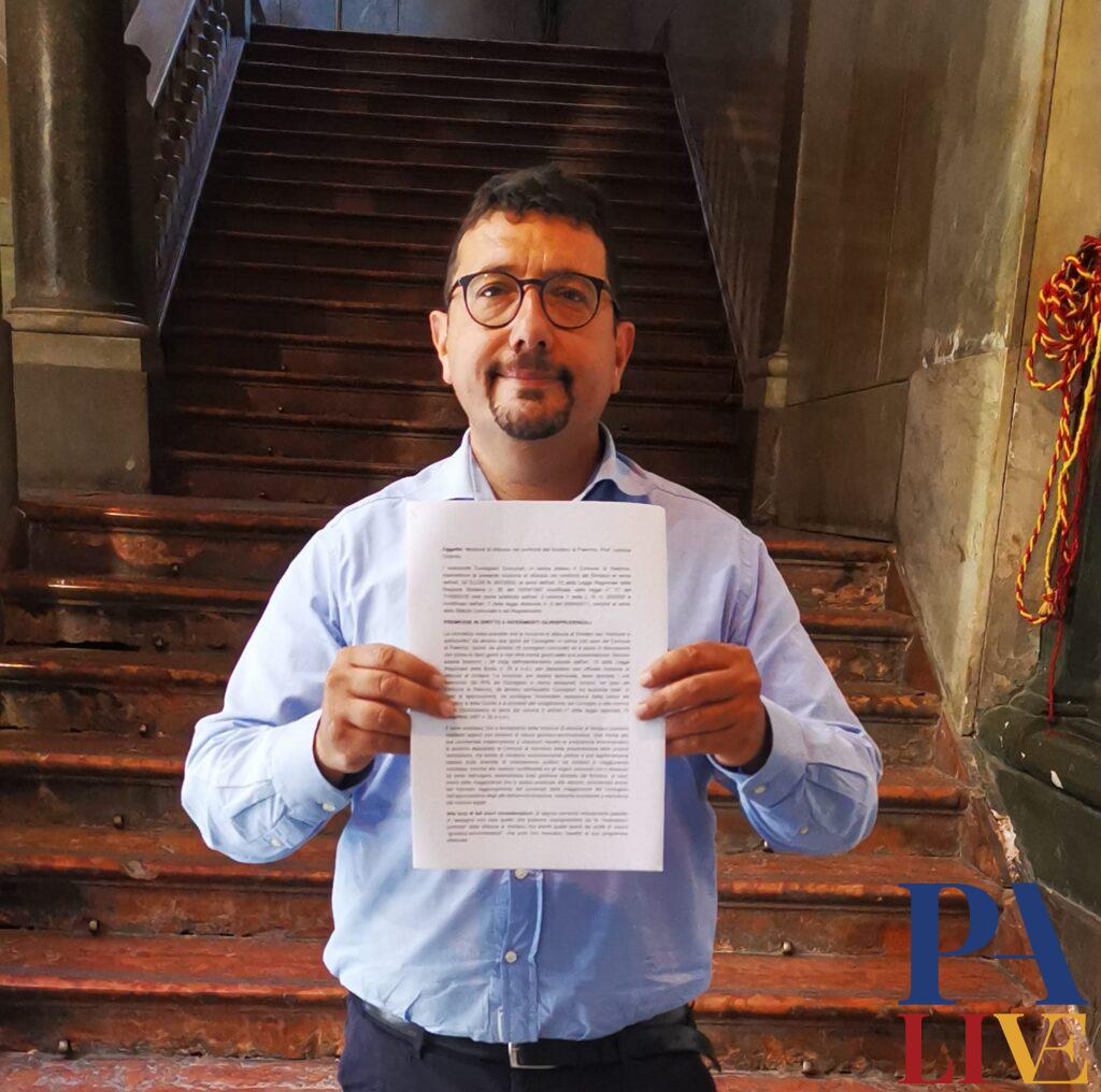 Gelarda firma la mozione di sfiducia contro Orlando