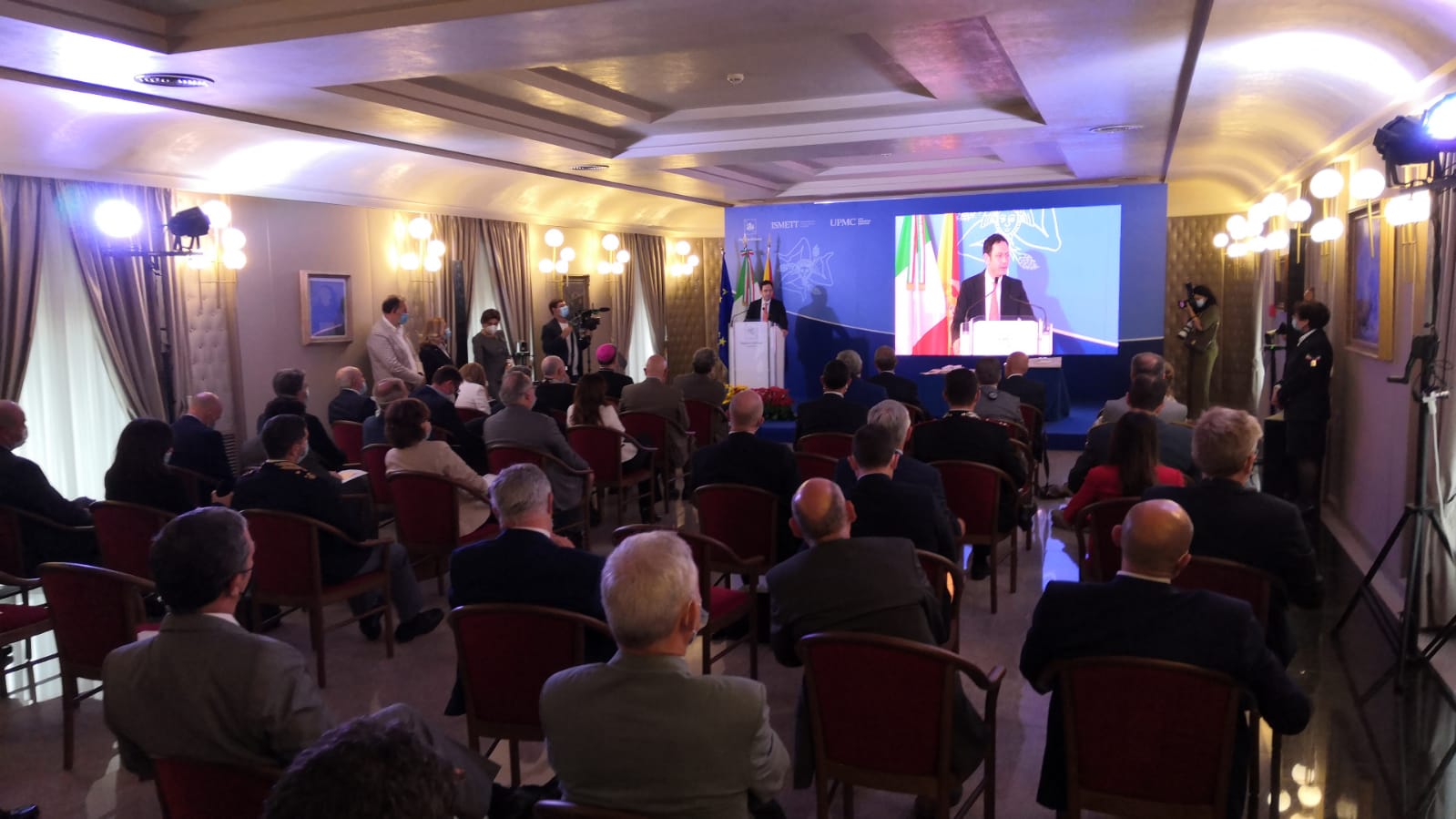 fb461df0-787b-48e1-8d53-de9b380bccc5