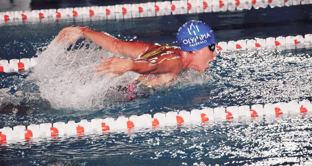 a6604322-2fe3-4c37-8a6a-fc2e2d9b4149