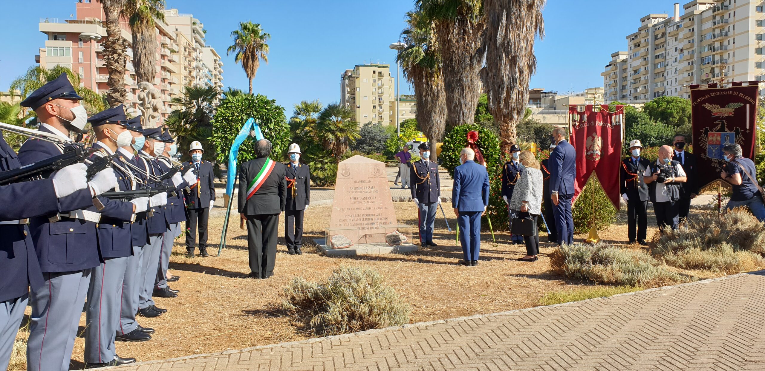 78F42AAC-6A36-4C74-933D-6446DCF69005