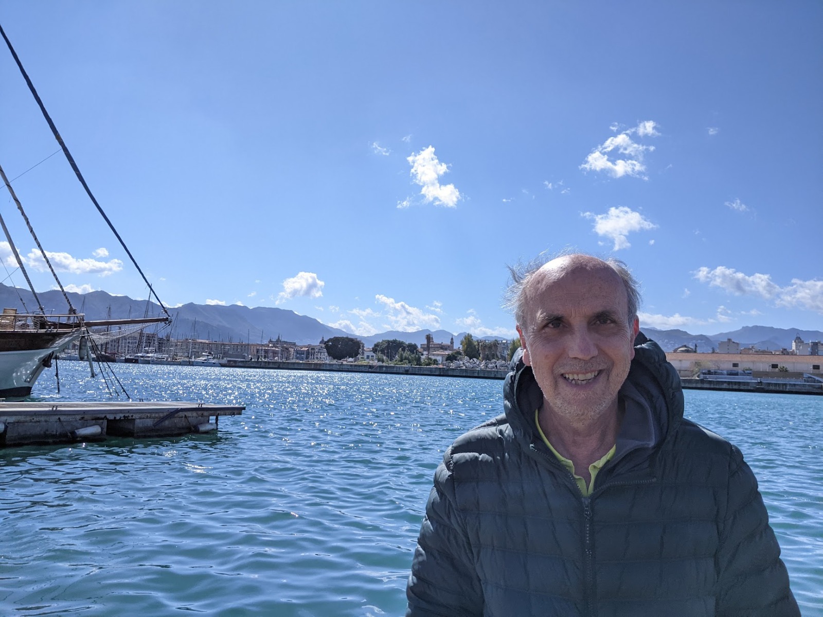 E81548F9-FB19-43D1-9130-C477C6B47C61