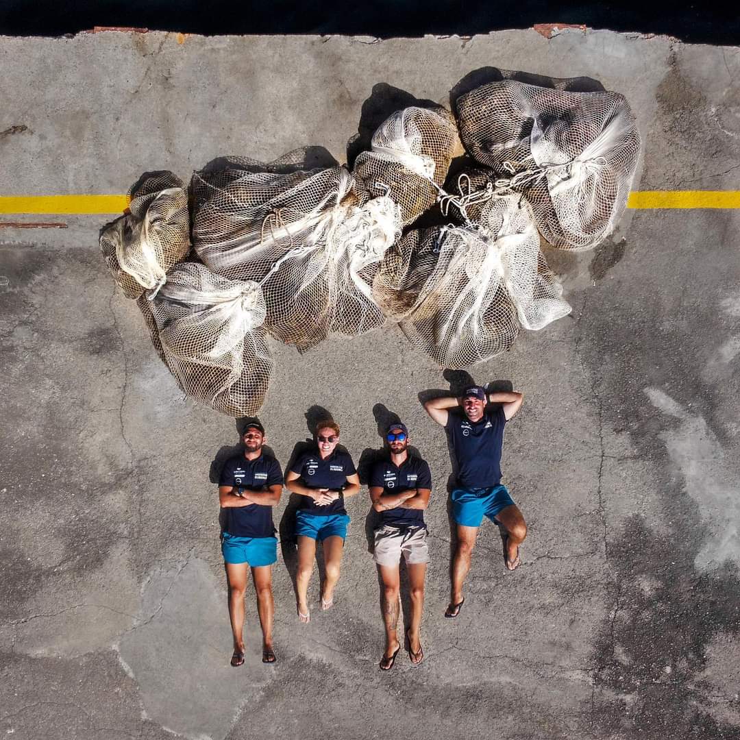 b2365b3e-8dbb-40ef-b4c0-d52f7e85c406