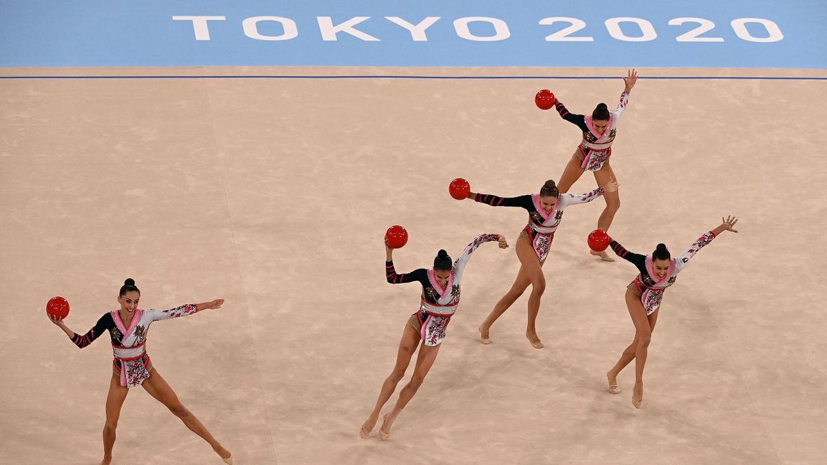 ginnastica ritmica farfalle tokyo