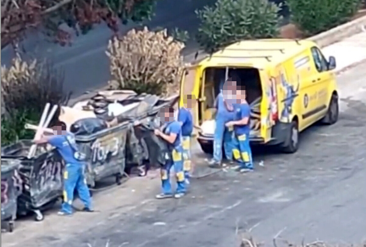 operai edilizia acrobatica rifiuti cassonetti via castellana-2