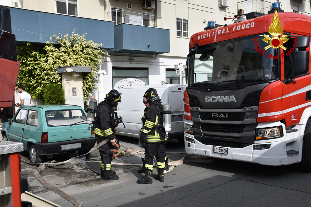 incendio via villagrazia