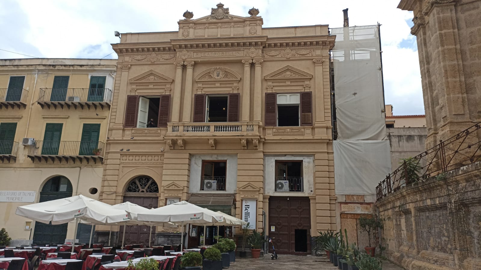 Palazzo Valguarnera Marchesi di Santa Lucia