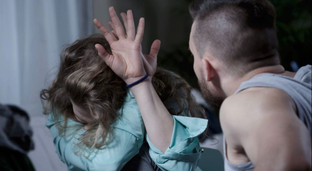 marito-no-vax-minaccia-moglie1