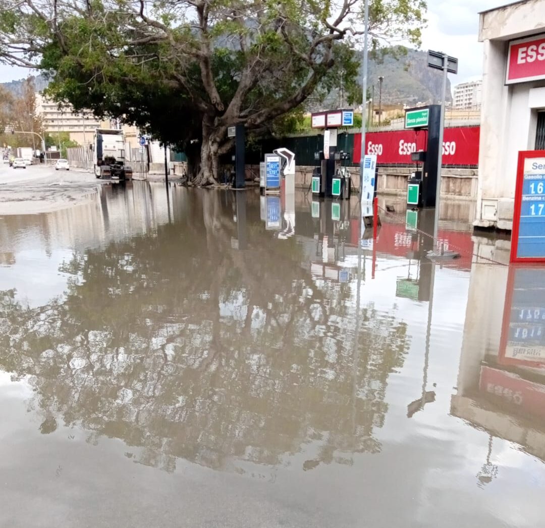 allagamenti via crispi