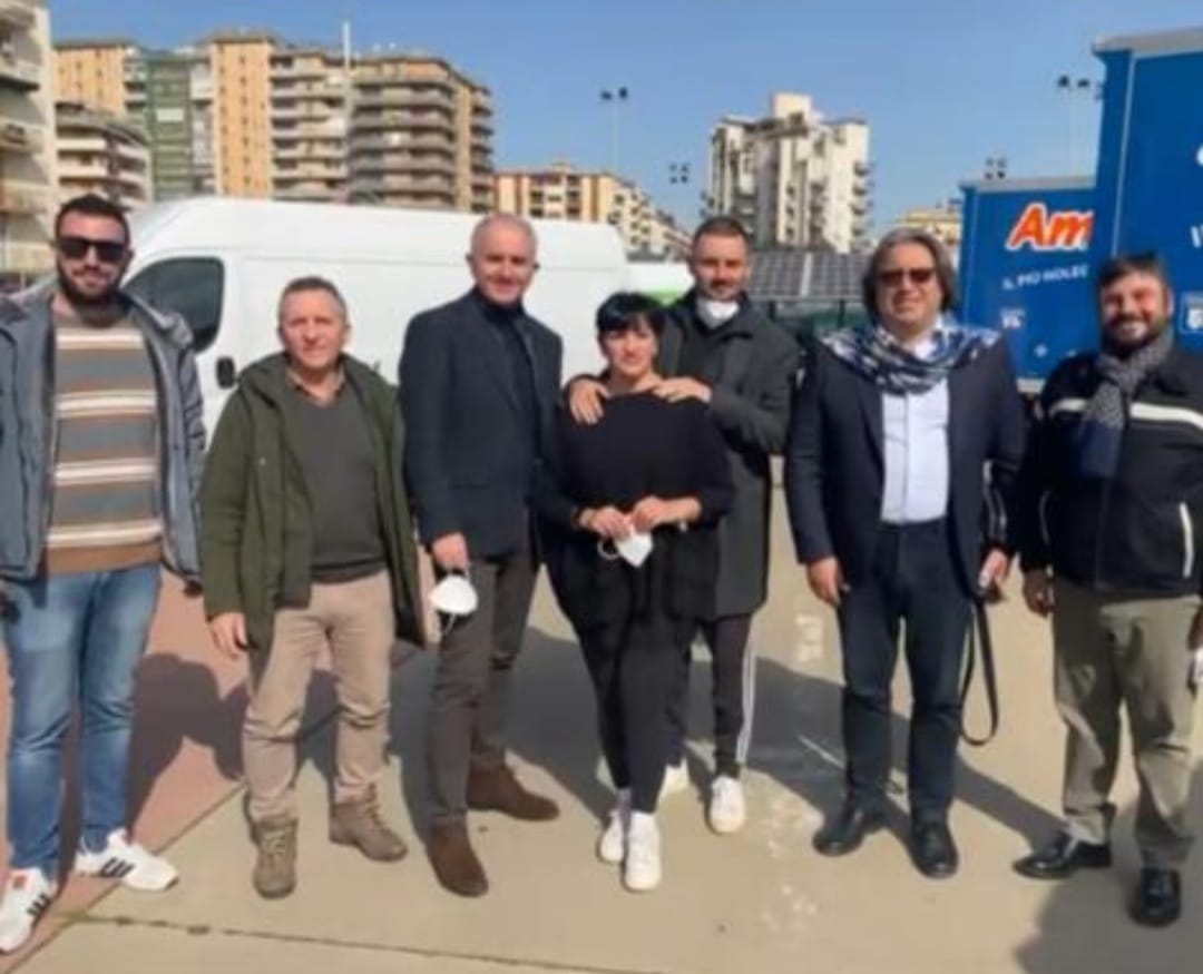 EADF68DF-63A1-41B4-8819-220F58EB3278