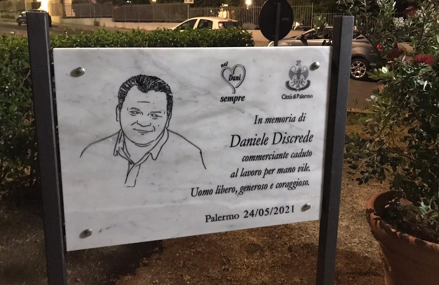 Lapide Daniele Discrede