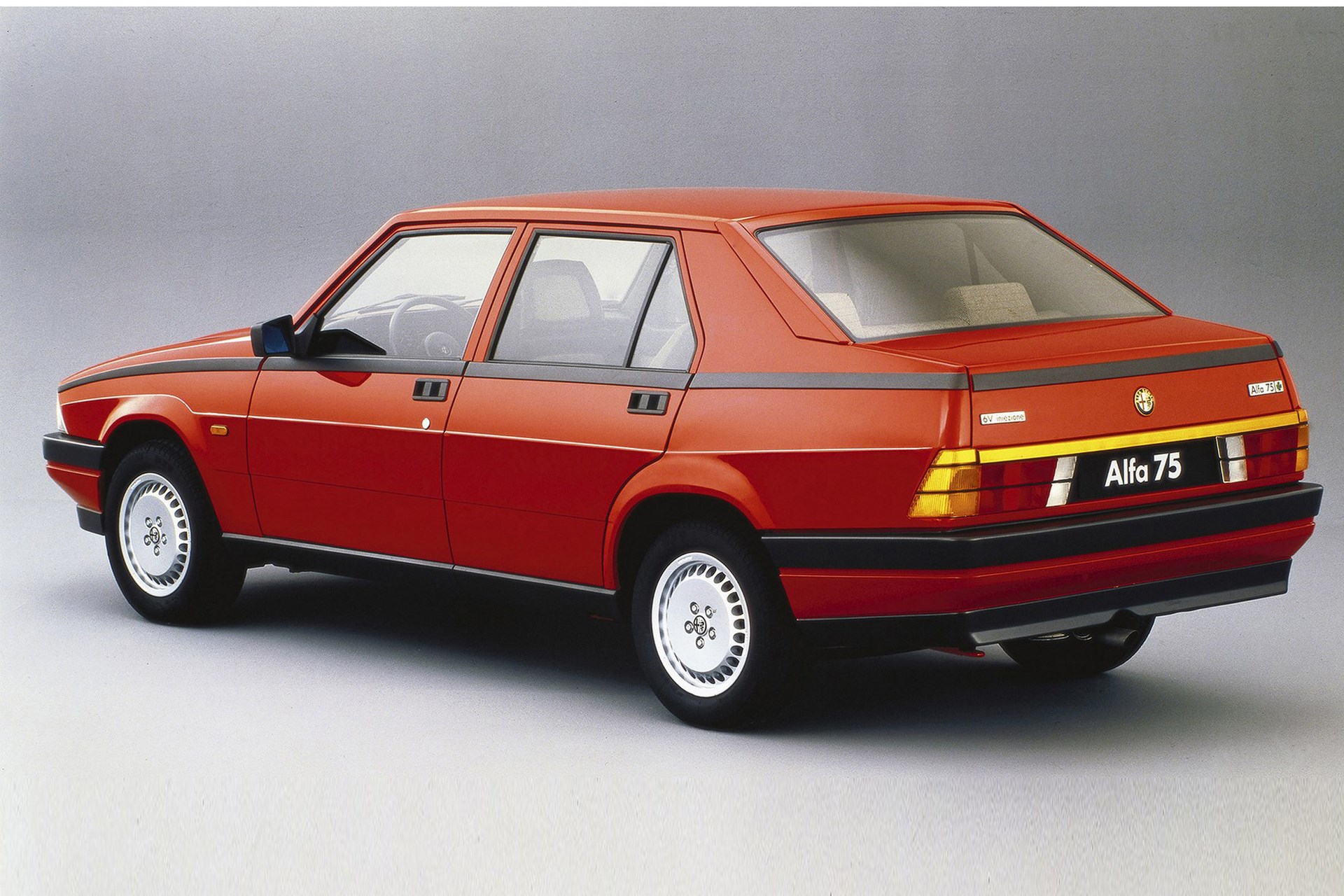 alfa-romeo-75-smexpo40-parate (1)