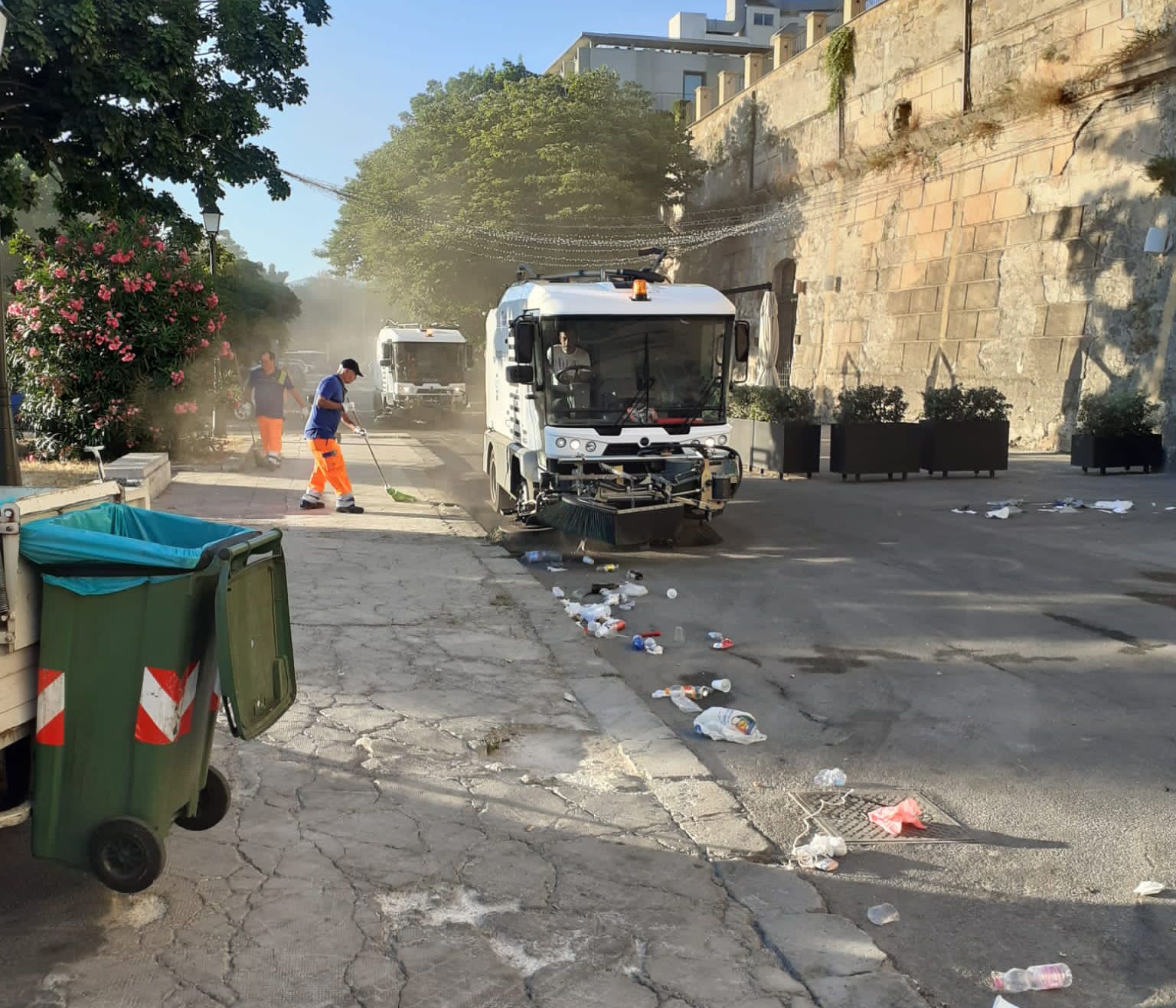 F4E71EA8-A484-4634-8D38-D0BA67770DAB