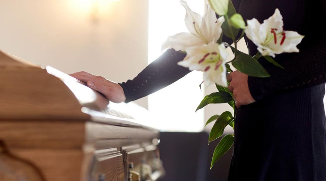 come-si-svolge-un-funerale