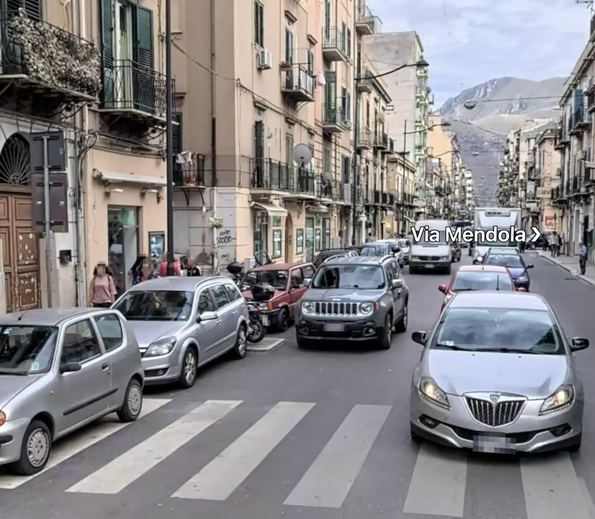 B7E9D5EE-D4F1-4A8A-8AD7-582F936355C7