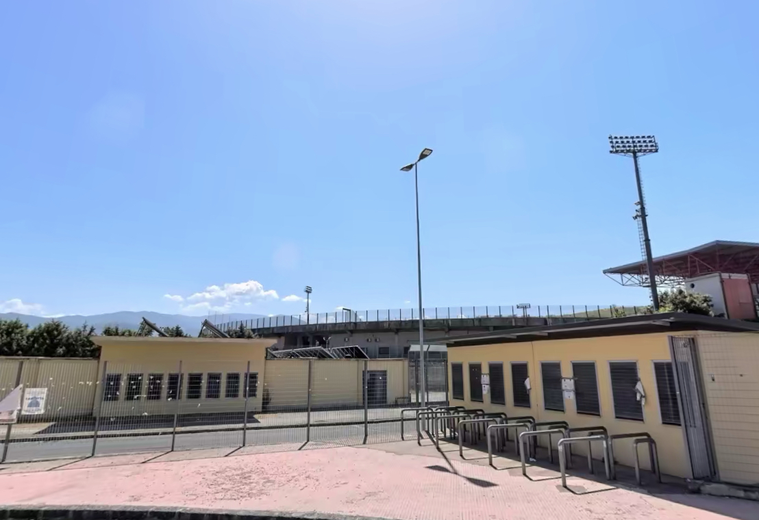 8292F925-9484-47B6-A8EF-A0428B5B3BEF