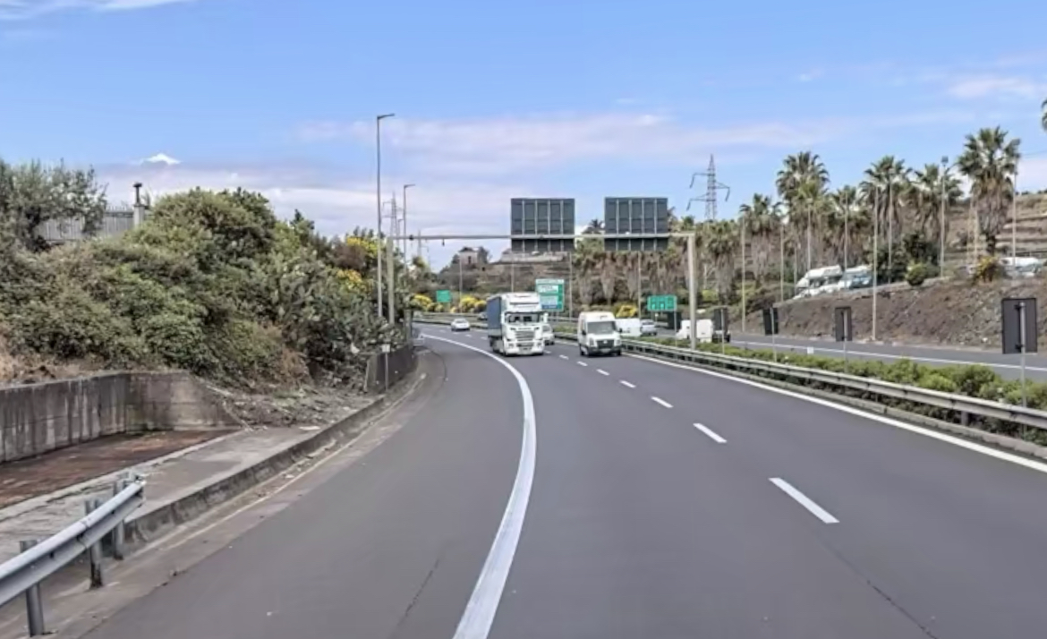 8B8F9BA3-4AB1-4828-A918-BA4194D57D04