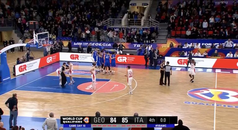 AC5C00F0-3676-44BD-931D-8317E304E743