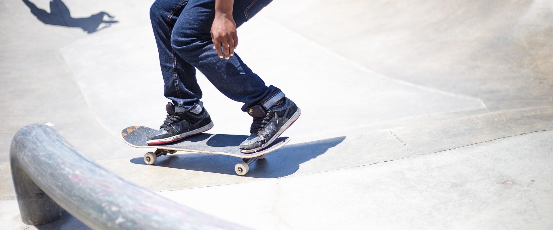 skateboarding-g6d518440e_1920