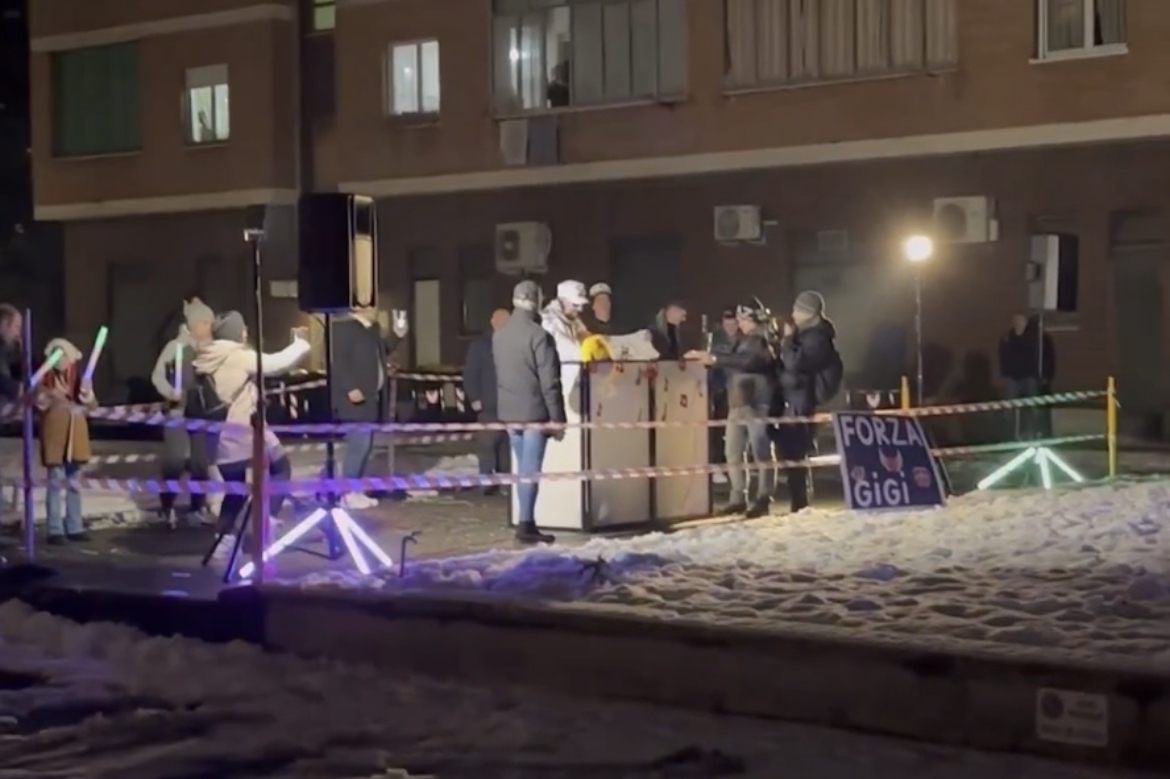 F3AD1CB6-1F5D-47D0-BB22-F6252F2B016A