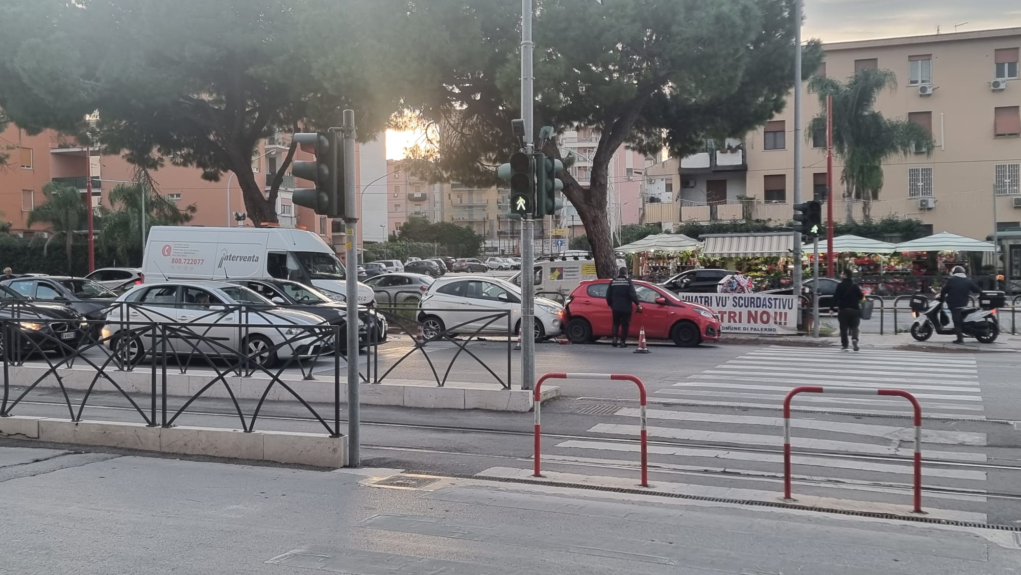 incidente via perpignano (2)