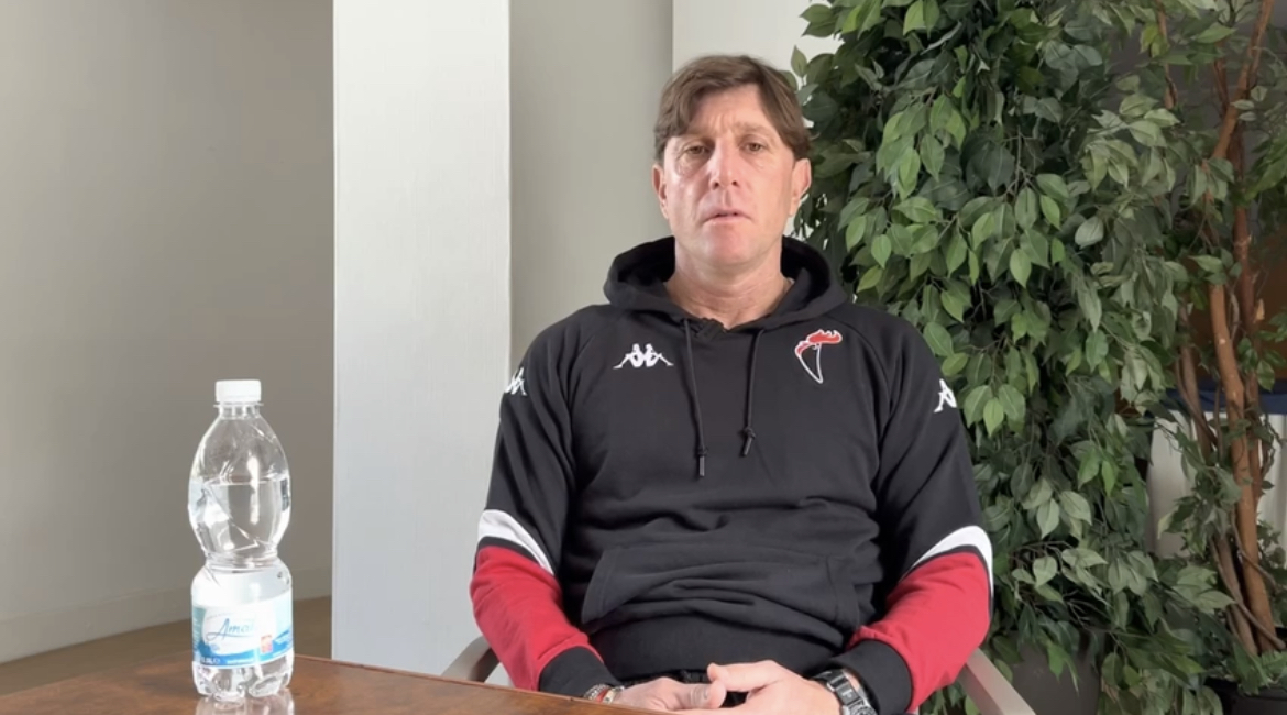 D145F138-D8E9-42FC-BA80-BE1F7A78EC90