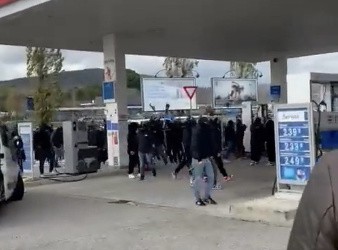 EEA99A43-262A-4BAC-B703-5A35AA5718A1