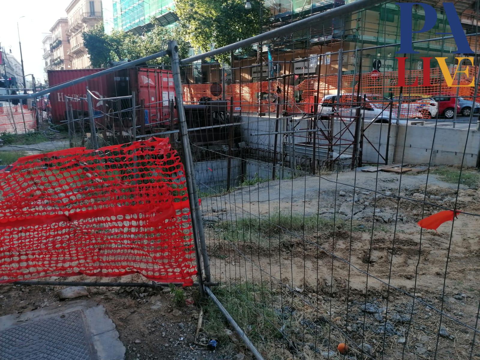 Lavori collettore fognario via Roma