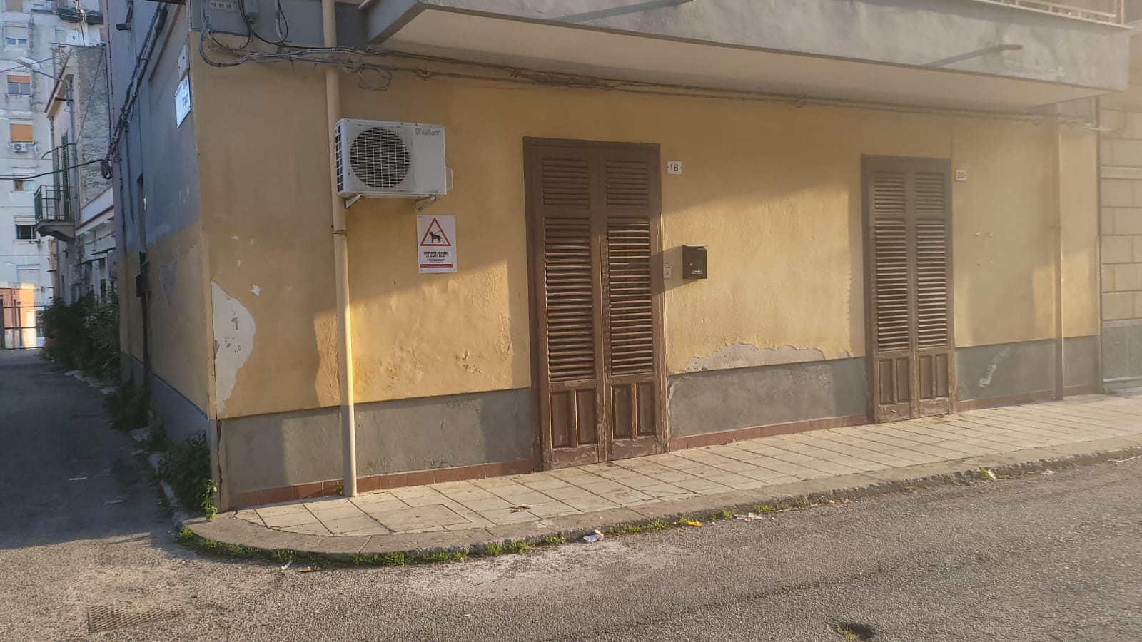 C154D285-D752-4A06-82AE-9197AE21C74E