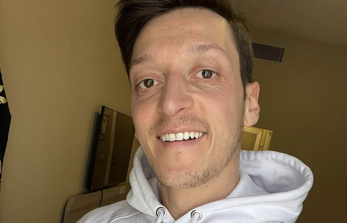 CC21AFAF-8D16-4CCB-AE47-C00C4EEF0244