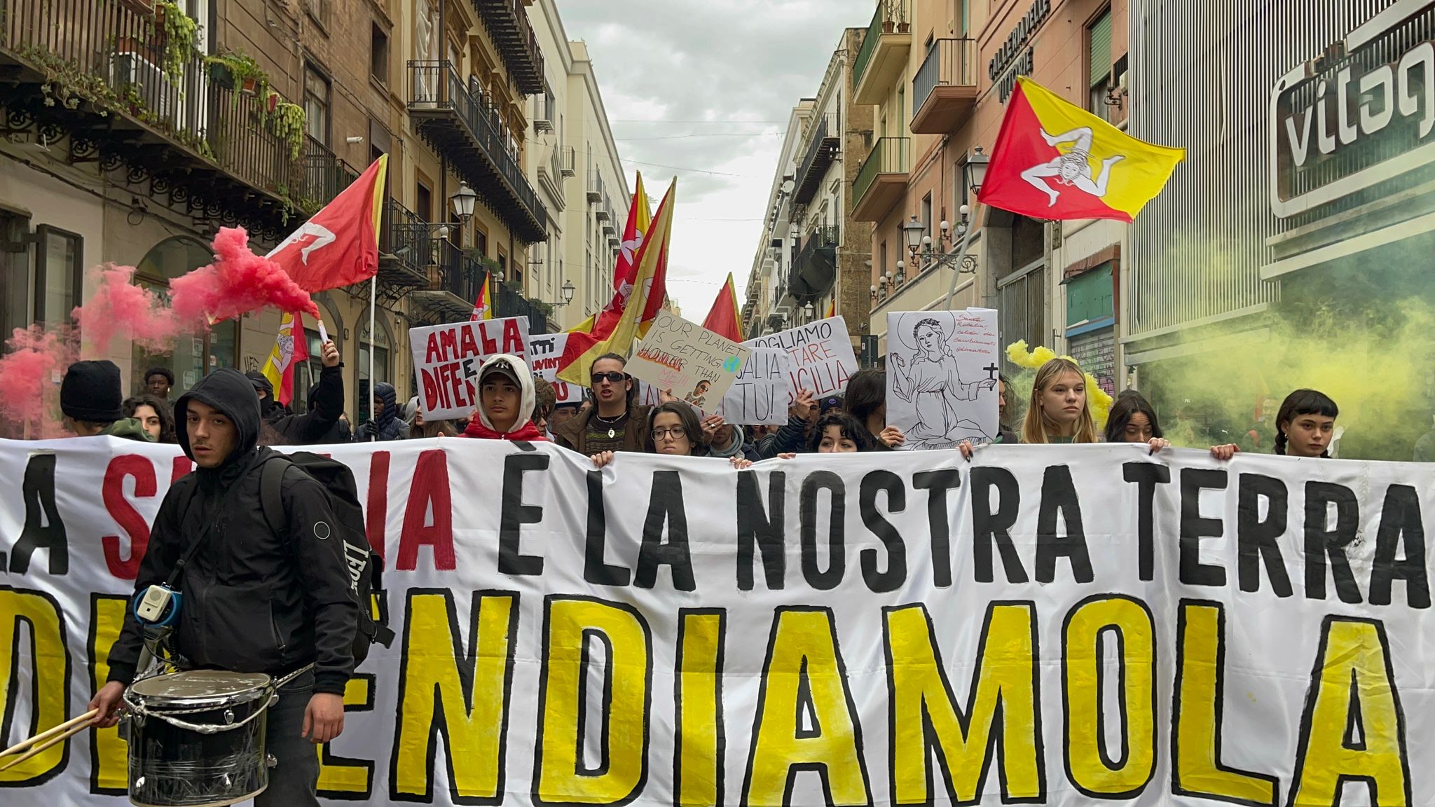 da115291-d3f9-40db-980b-78bc2bea7132