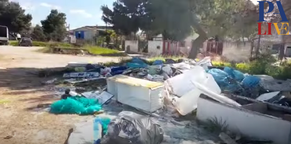 rifiuti via lanza di scalea