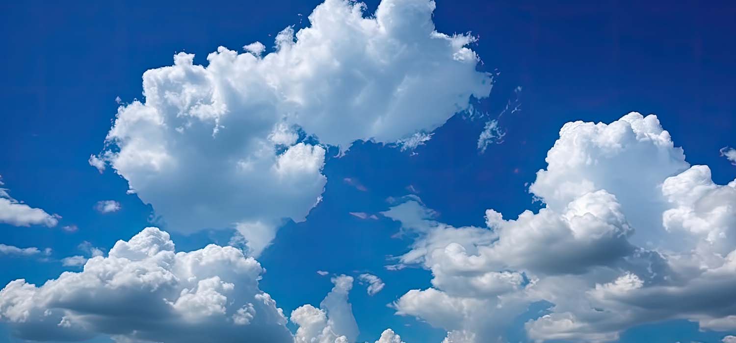 Beatiful sky with comolus clouds