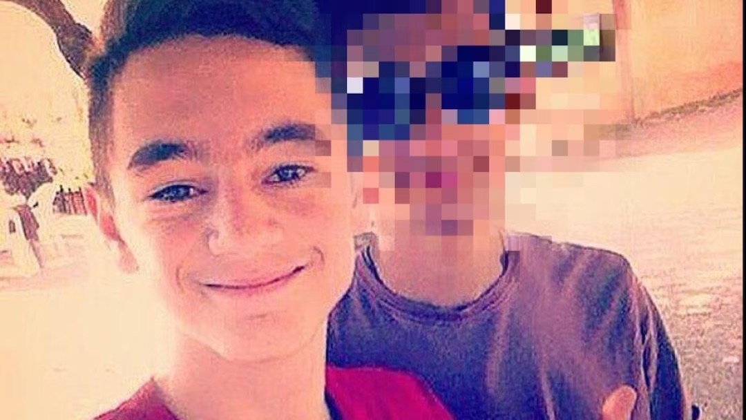 0420AB51-0B07-4628-B4CF-0111B171BE20