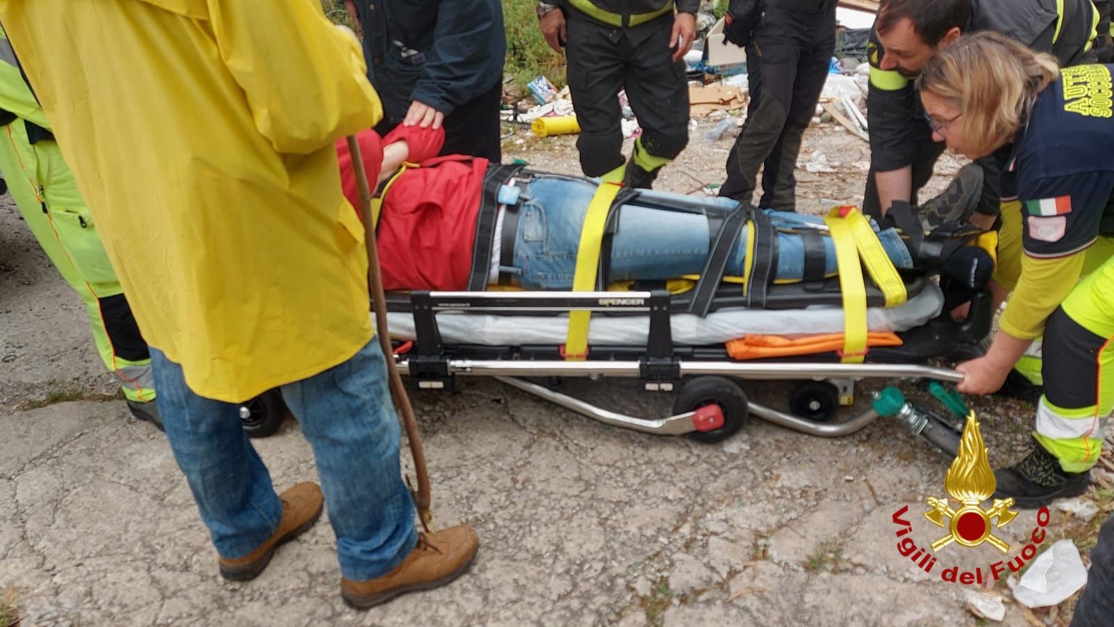 06E53E72-EEA7-4380-B940-AEB4E7E61A6B