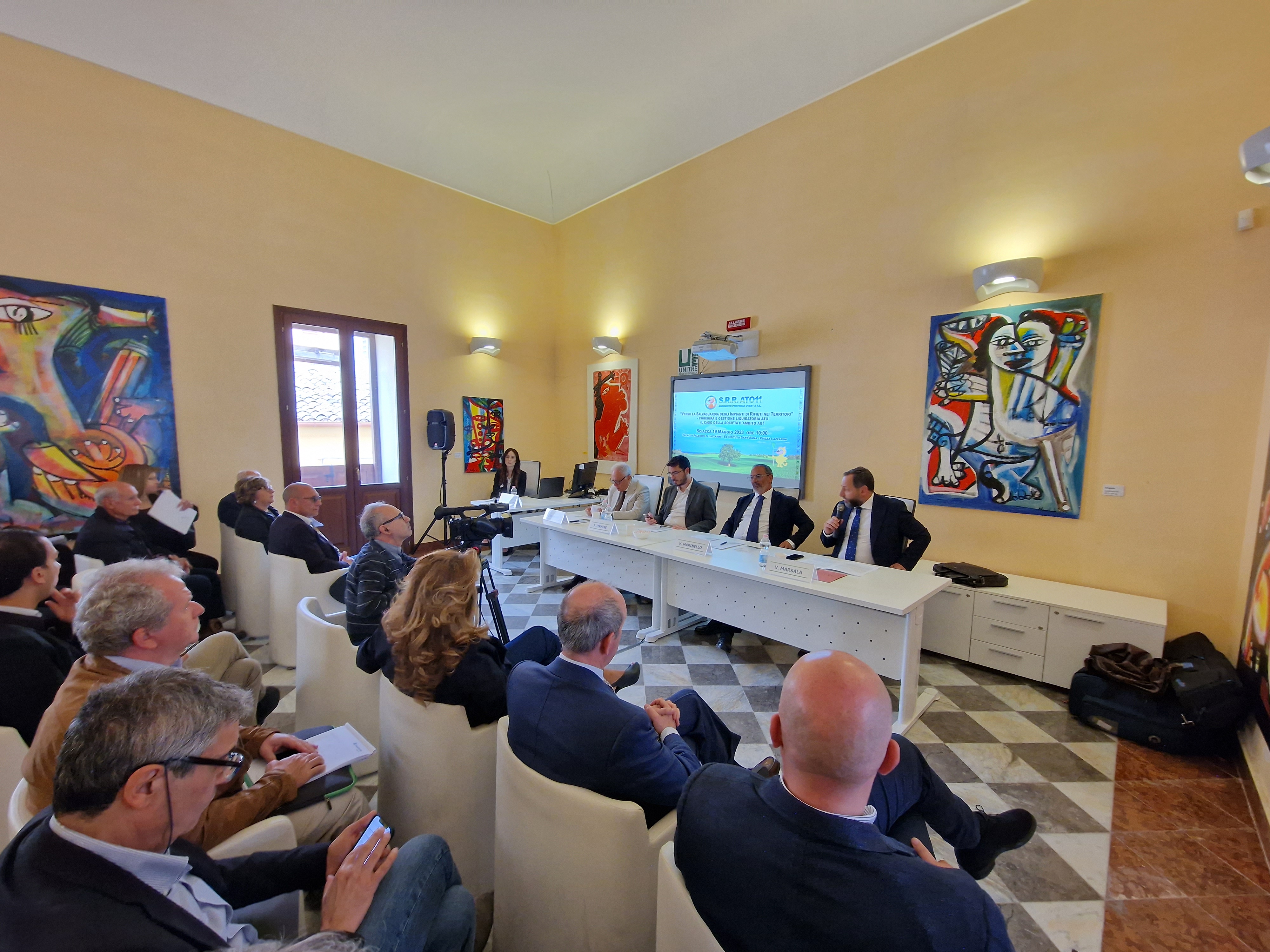 EE2C1207-7B33-4CE4-84EA-4C8D9B247962