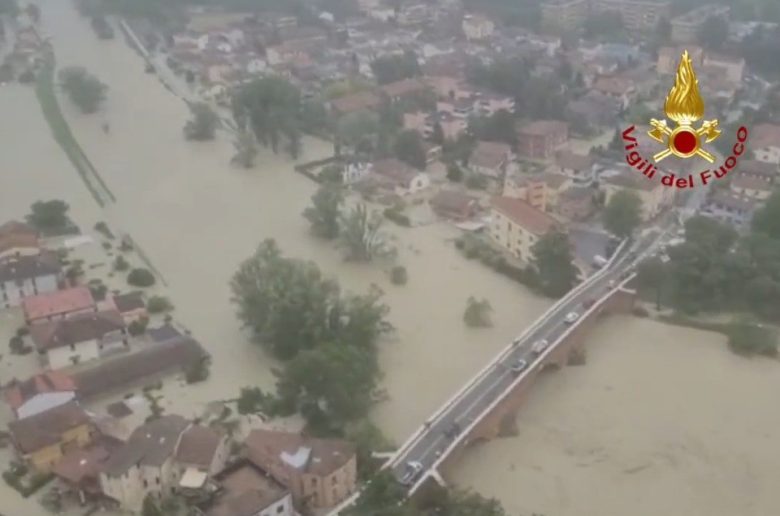 aecd1a9d-ee4d-4b83-9503-15f210af2e76