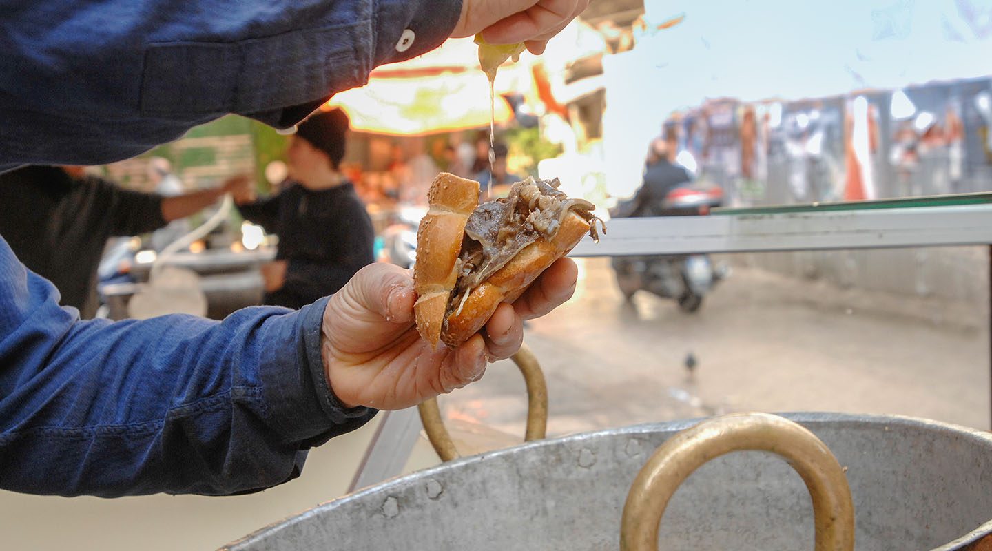 street-food-palermo-pane-ca-meusa