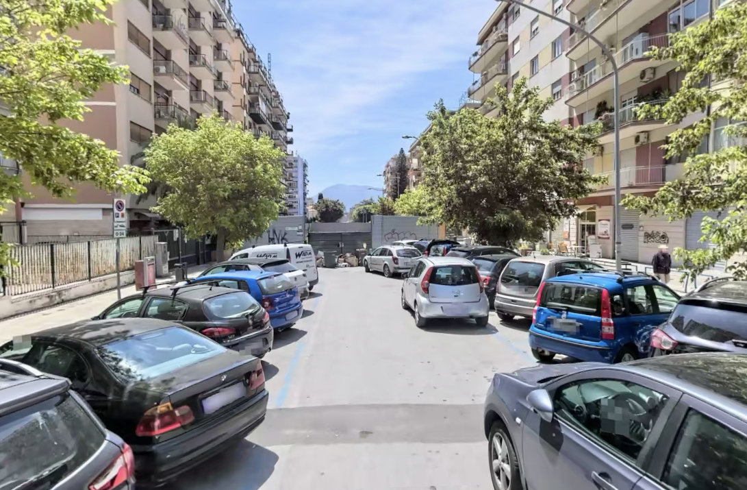 B5413F28-435F-4BBB-A3C1-FB8055AEB78B