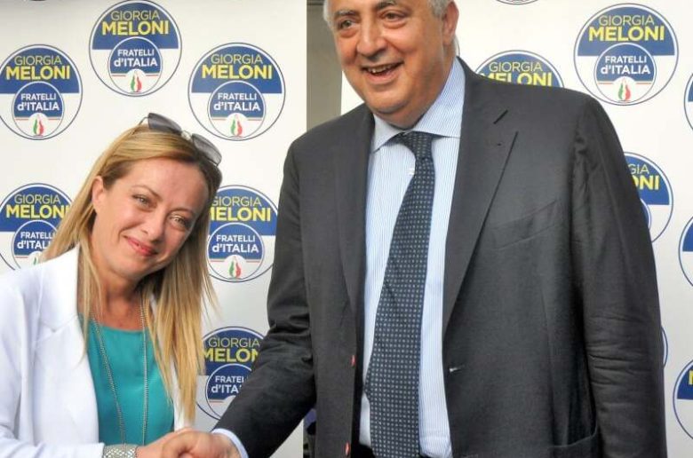 Palermo.Giorgia-Meloni-di-Fratelli-dItalia-a-sostegno-del-candidato-sindaco-Roberto-Lagalla_LagallaMeloni3_63936900-800x800 (1)