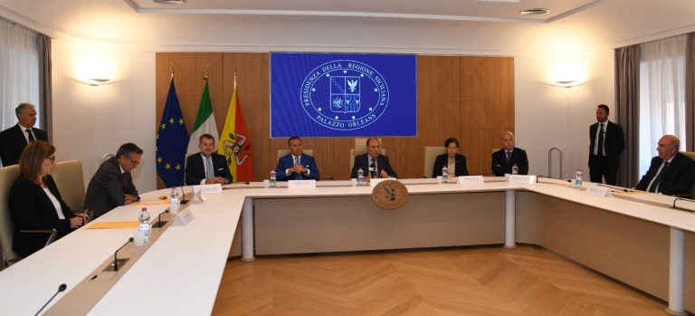 7B3EF1D5-5BDE-469B-B42D-57E7B9FD2D2C