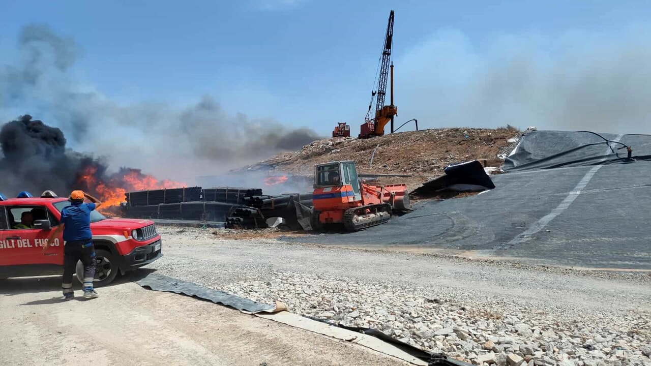 incendio discarica bellolampo-3