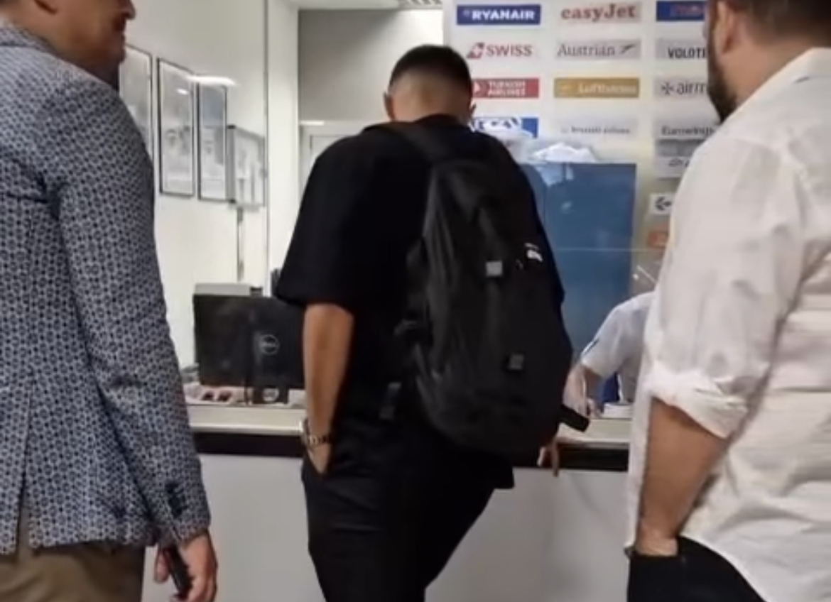 2E6DB85F-A624-4BB9-99B4-EFF27C5DBBD0