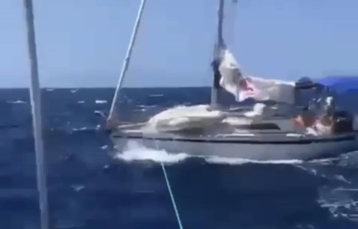 San Nicola l'Arena_barca_avaria