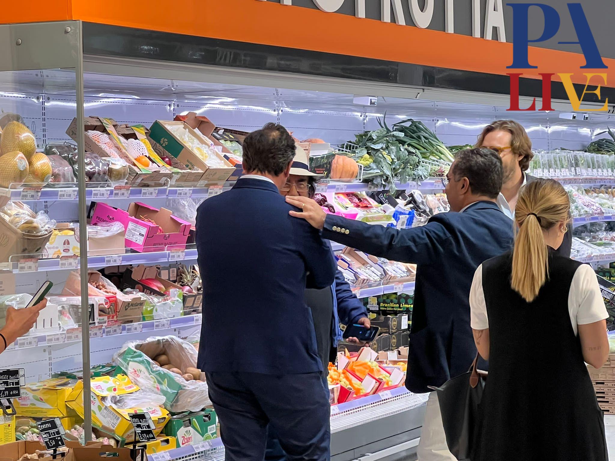 2F3B0700-F627-4A7F-A21D-7FFE733DCA6E