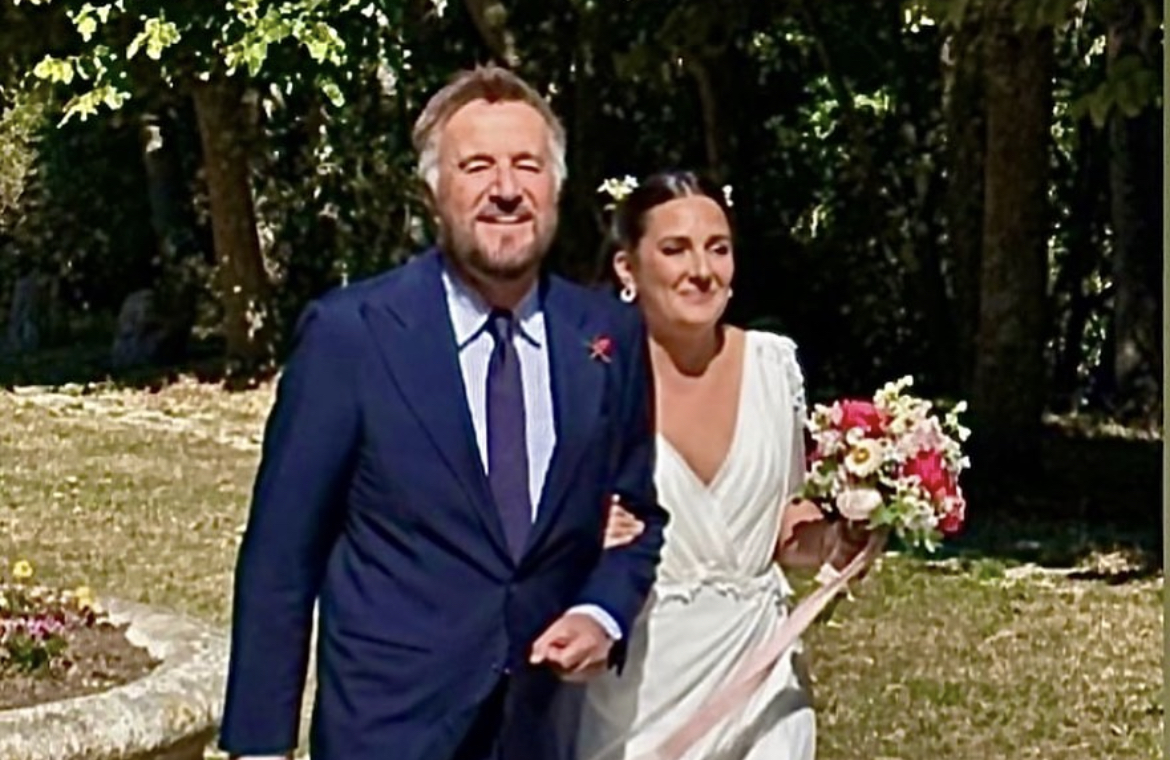 9EC90230-7C88-4964-B7C5-F24B3C6C31EF